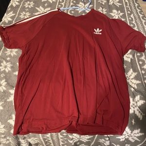 men’s adiadas maroon shirt